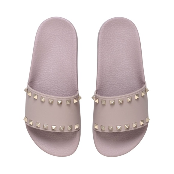 Valentino Shoes - VALENTINO GARAVANI
Valentino Garavani Rockstud Slides - light pink US 7